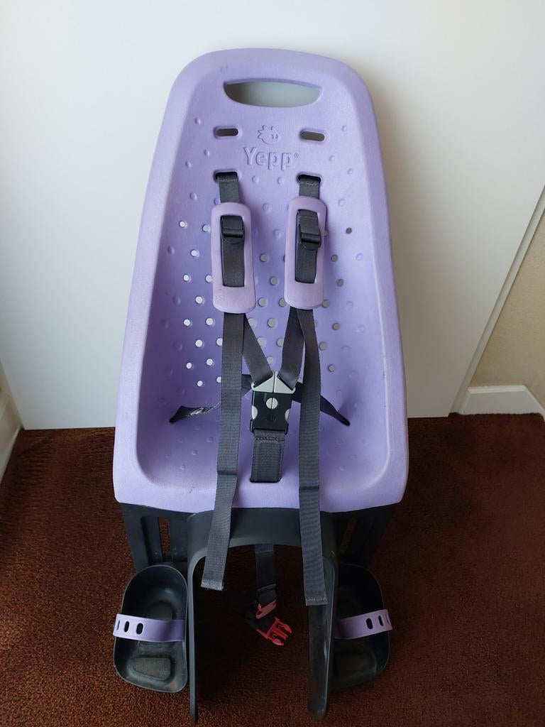 Thule Yepp 2 Maxi Fietsstoeltje Achterop - Paars, Achterzitje, Voetsteuntjes, Zo goed als nieuw, Thule Yepp