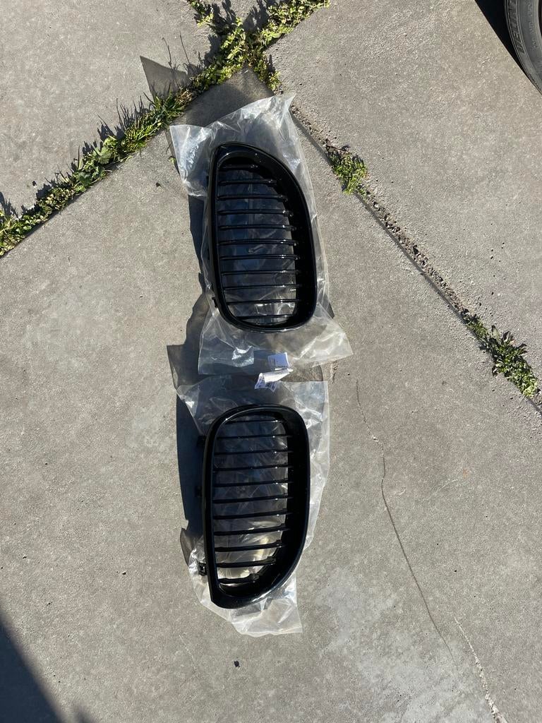 Originele BMW Zwarte Nieren Kidney Grille Set E60 / E61, Ophalen of Verzenden, Nieuw