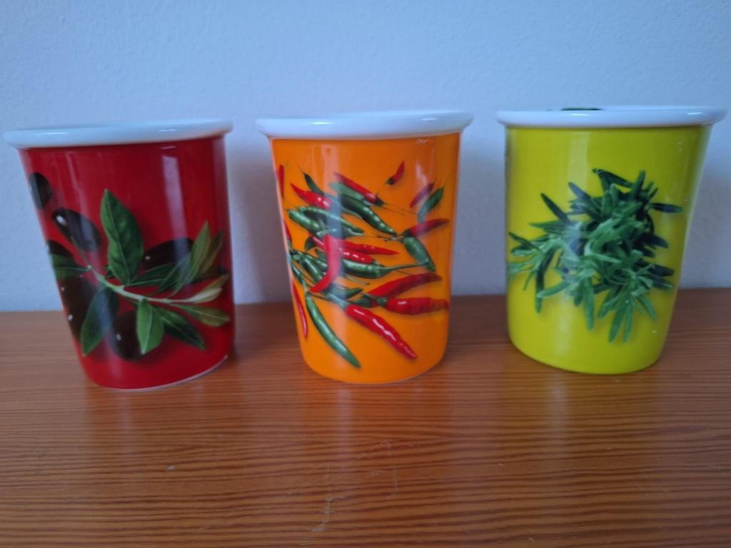 Set van 3 porseleinen bewaarbekers, Huis en Inrichting, Gebruikt, Overige typen, Ophalen of Verzenden, Overige stijlen