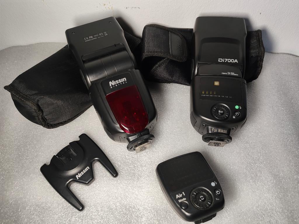 ZGAN Nikon - 2x Nissin Di700A flitser (Commander + ringflits, Ophalen of Verzenden, Zo goed als nieuw, Nikon