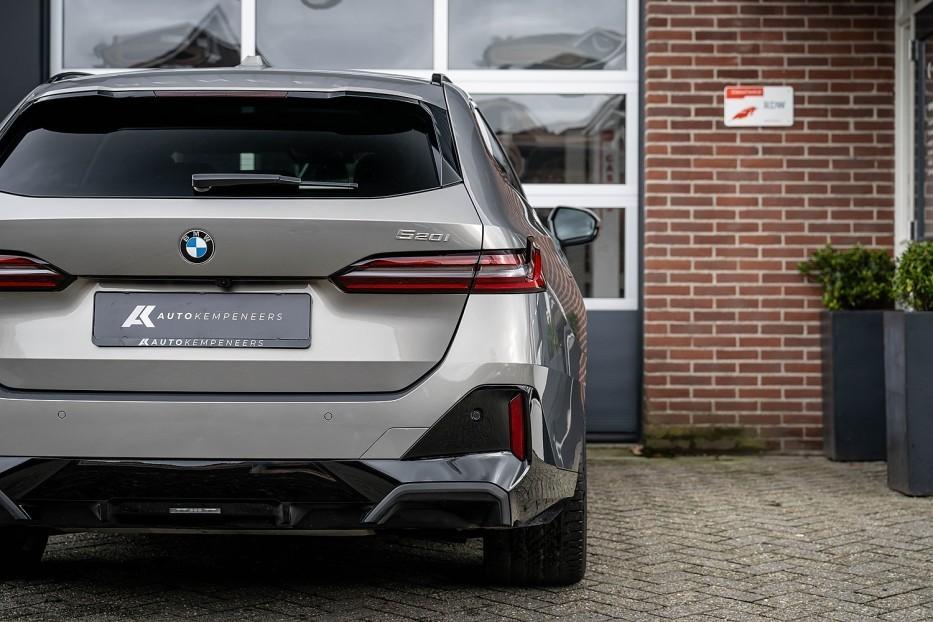 BMW 5 Serie 520i M Sport Pro | Panorama | Bowers & Wilkins |, Automaat, 1998 cc, Achterwielaandrijving, Gebruikt