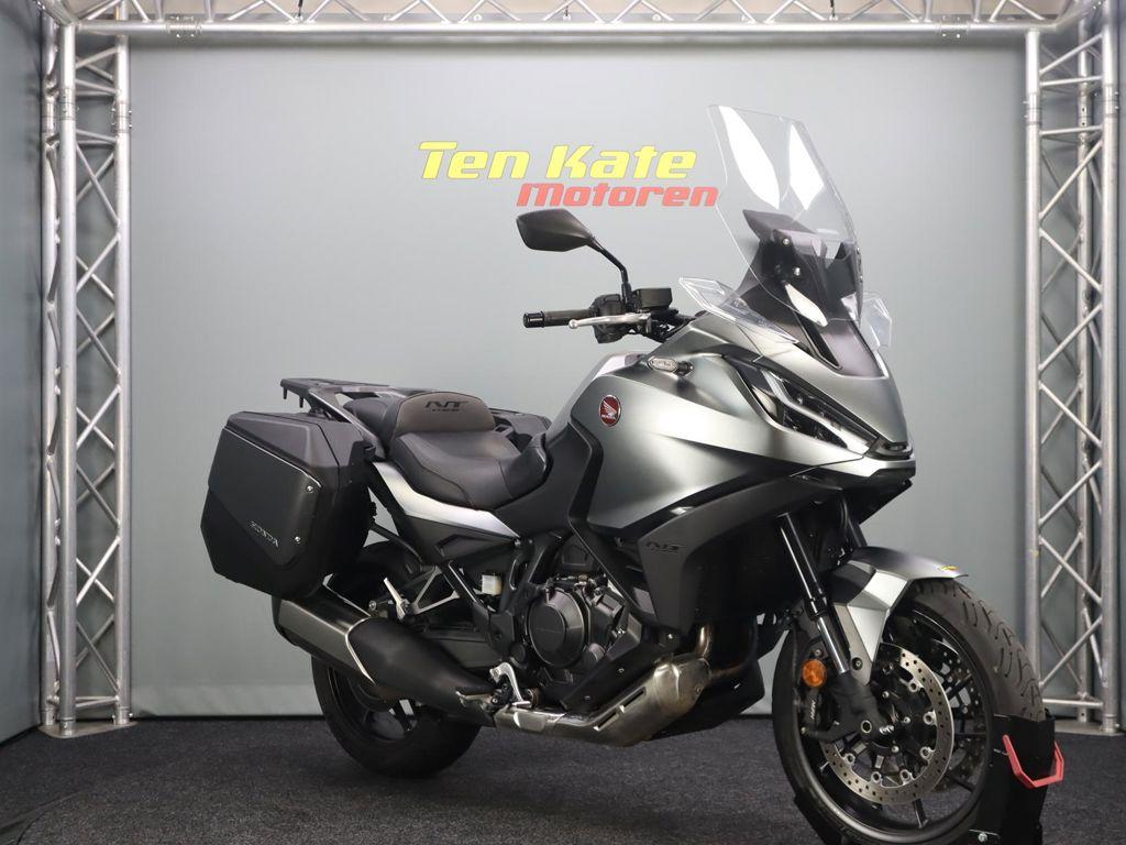 Honda NT 1100 - foto 2