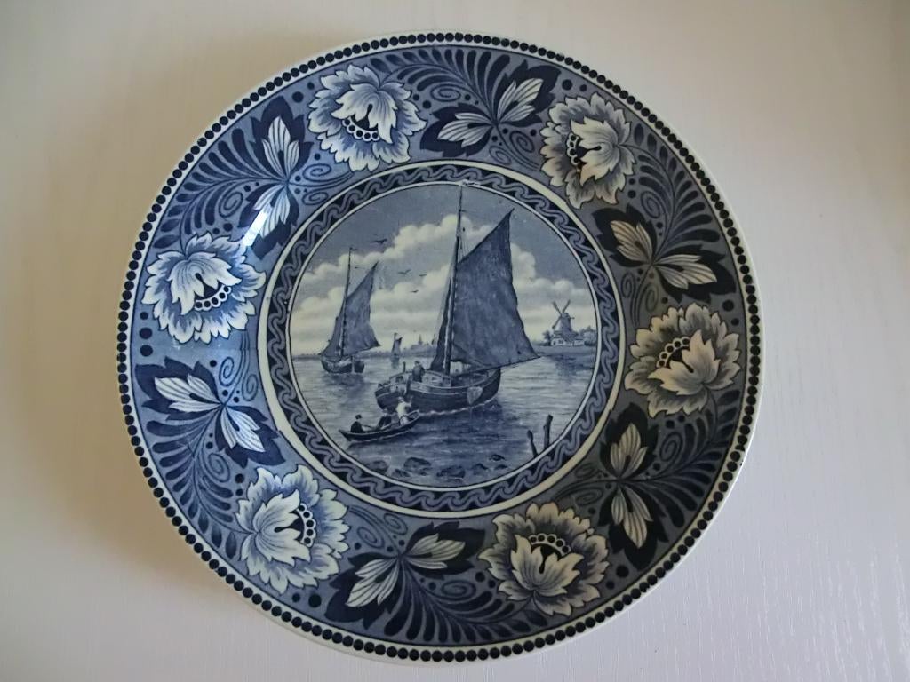 Wandbord Societe Ceramique Maestricht  Hollandia, Ophalen