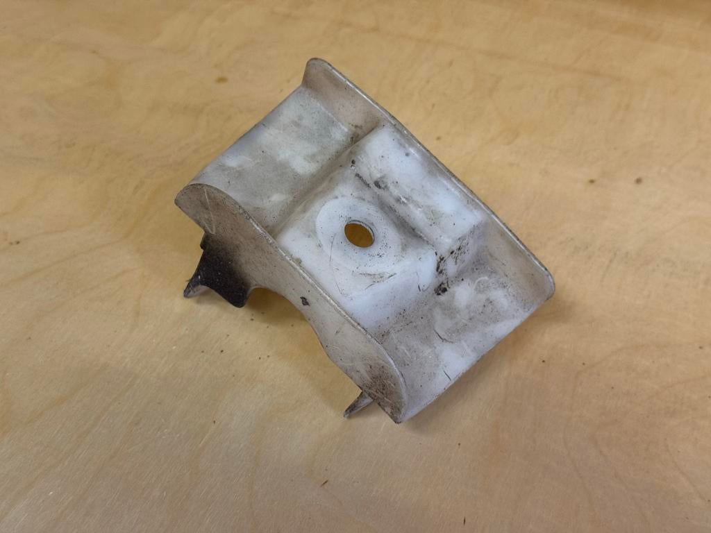 Kabelbescheremer, afstand houder, onder tank Honda MTX ot, Fietsen en Brommers, Ophalen of Verzenden, Gebruikt, Tank, Overige merken