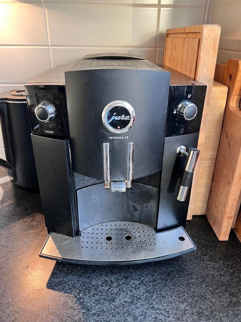 Jura Impressa C5 Piano Black, Witgoed en Apparatuur, Koffiezetapparaten, Gebruikt, Koffiemachine, 2 tot 4 kopjes, Afneembaar waterreservoir