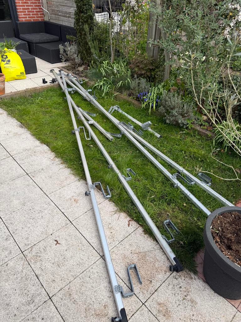 Aluminium montagerail zonnepaneel dakmontage [MOET SNEL WEG], Doe-het-zelf en Verbouw, Zonnepanelen en Toebehoren, Ophalen, Gebruikt