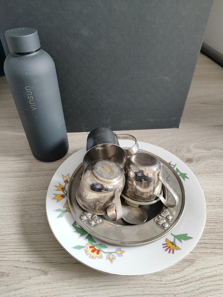 Gratis bord, kinderservies en thermosfles, Ophalen, Overige stijlen, Bord(en)