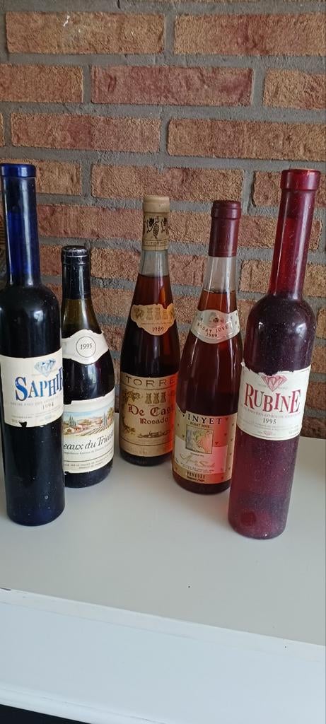 Oude flessen wijn, Verzamelen, Ophalen, Frankrijk, Rode wijn