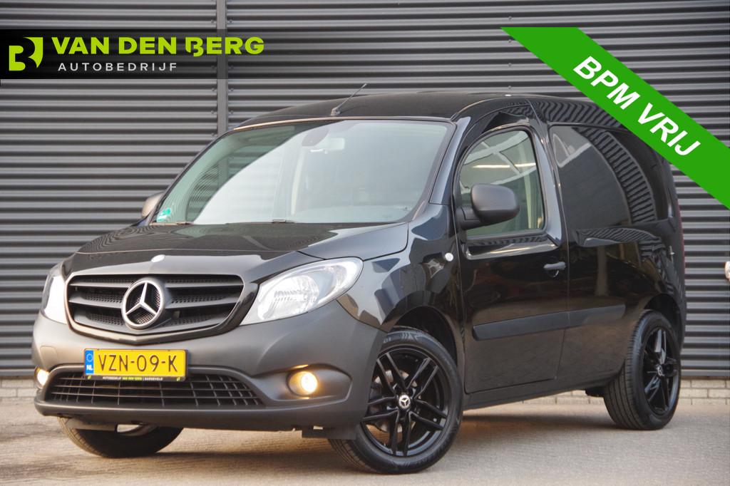 Mercedes-Benz Citan 112 AUT BENZINE, AIRCO, PARKEERSENSOREN,, Auto's, Stof, Gebruikt, 4 cilinders, 116 pk