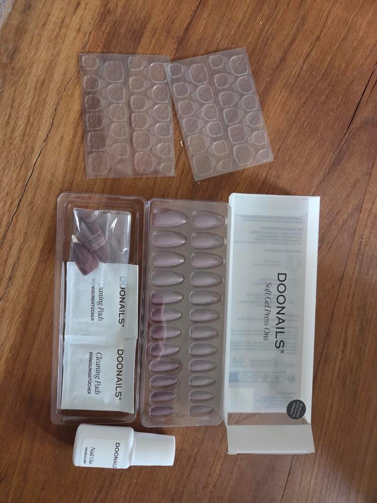 Doonails press ons, Ophalen of Verzenden, Overige kleuren, Handen en Nagels