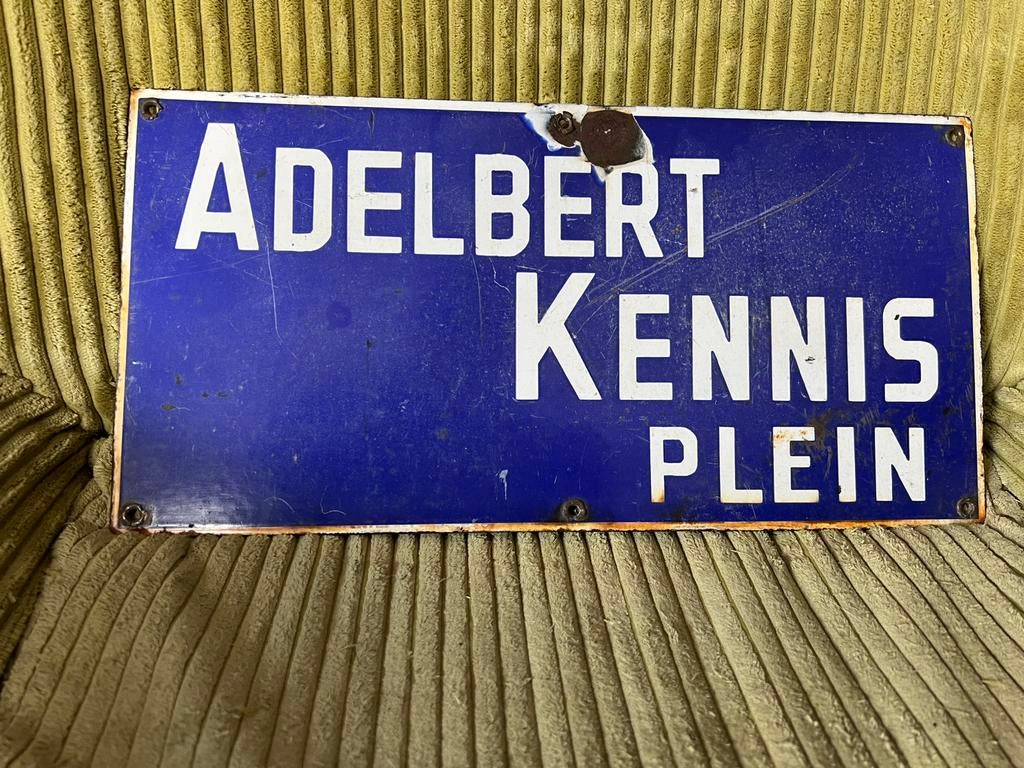 OUD EMAILLE BORD, Ophalen of Verzenden