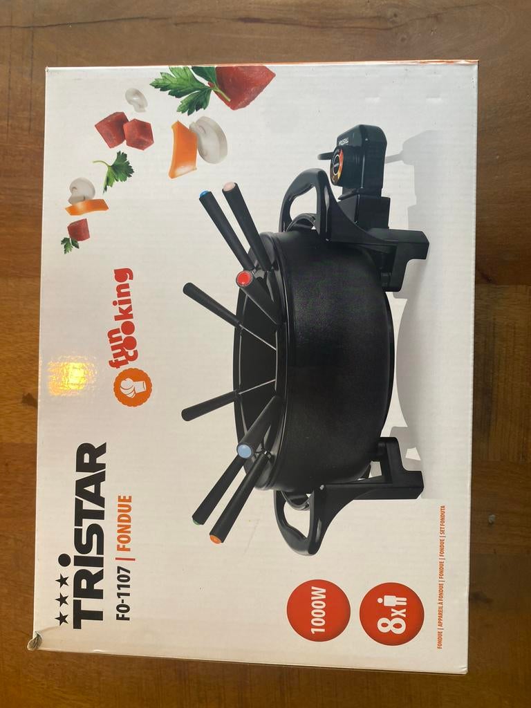 Tristar FO-1107 Fondue - 8 personen, 1000W, Witgoed en Apparatuur, Gourmetstellen, Ophalen of Verzenden, Zo goed als nieuw, 8 personen of meer