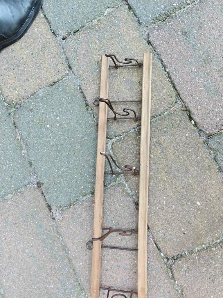 Vintage houten wandkapstok met smeedijzeren haken, Huis en Inrichting, Woonaccessoires | Kapstokken, Ophalen of Verzenden