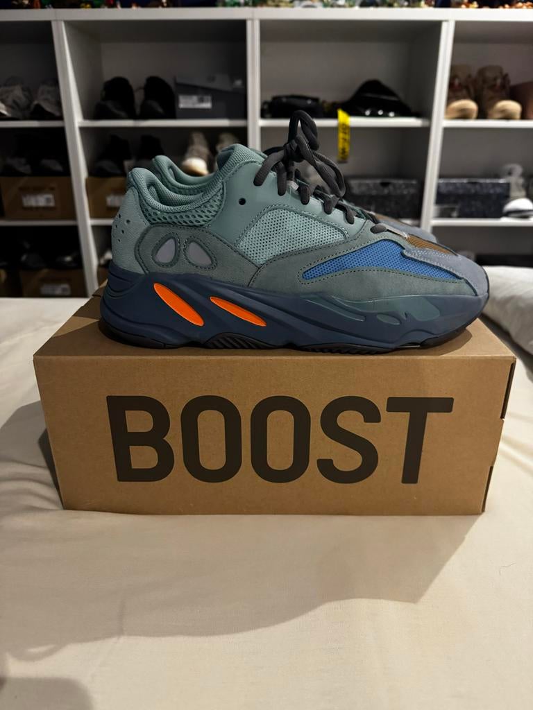 Yeezy Boost 700 Faded Azure - Maat 44, Blauw, Ophalen of Verzenden, Sneakers of Gympen, Zo goed als nieuw