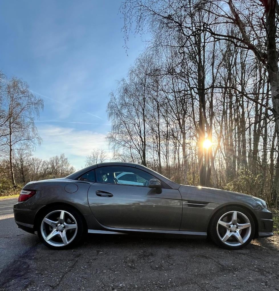 Mercedes-Benz SLK 250 150KW Blue Eff. Aut7 2011 Grijs, Auto's, Automaat, Cabriolet, 1796 cc, Overige kleuren