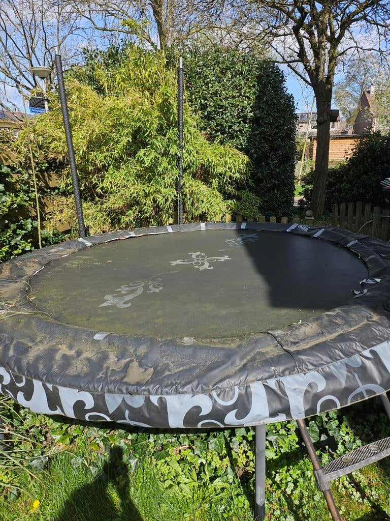 Berg trampoline 330 (ook voor onderdelen), Kinderen en Baby's, Speelgoed | Buiten | Trampolines, Ophalen, Gebruikt