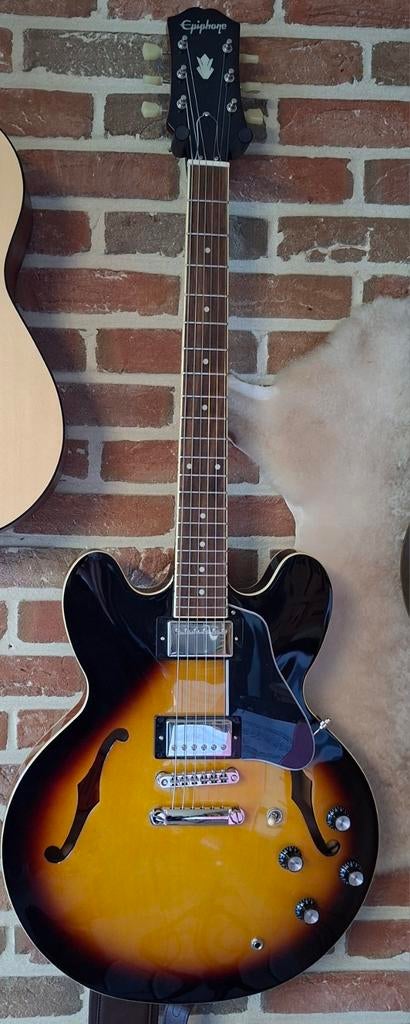 Electrische gitaar. Epiphone ES335 semi hollow., Ophalen, Zo goed als nieuw, Semi-solid body, Epiphone