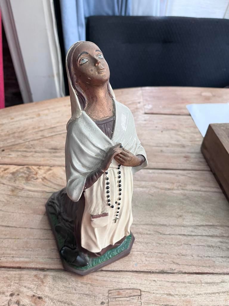 Uniek. Beeld van de heilige Bernadette, Antiek en Kunst, Ophalen of Verzenden