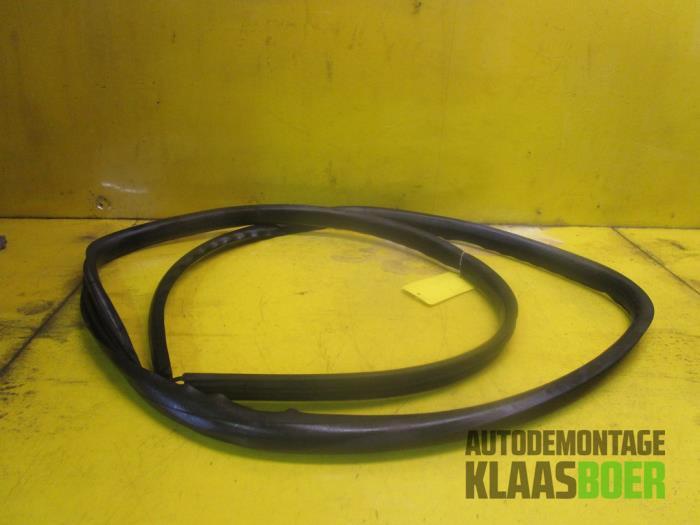 Portierrubber 4Deurs links-voor van een Volkswagen Golf, Auto-onderdelen, Carrosserie en Plaatwerk, Volkswagen, Gebruikt, 6 maanden garantie