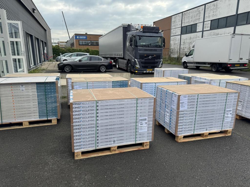 Direct ophalen | PVC klik tegel |waterbestendig| Utrecht, 50 tot 150 cm, 4131 NH, Nieuw, Info@ivloer.nl