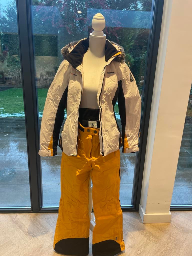Ski jas en broek Gaastra Maat S, Kleding | Heren, Carnavalskleding en Feestkleding, Maat 48/50 (M), Ophalen of Verzenden, Kleding
