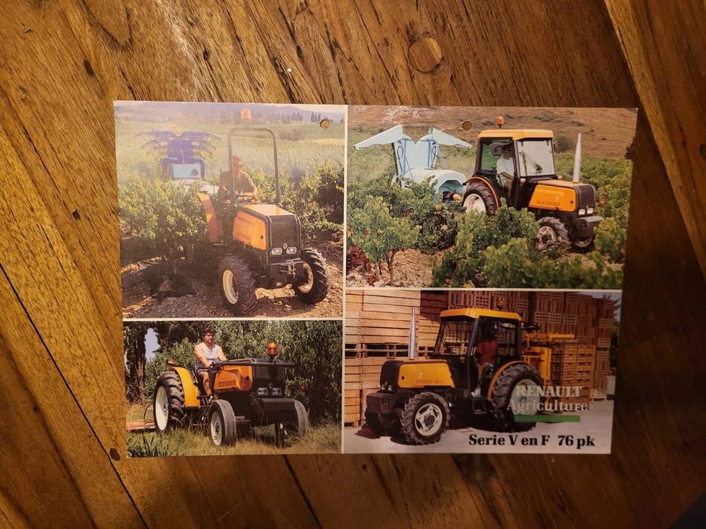 Tractor folder Renault serie V en F, Boeken, Catalogussen en Folders, Ophalen of Verzenden, Zo goed als nieuw