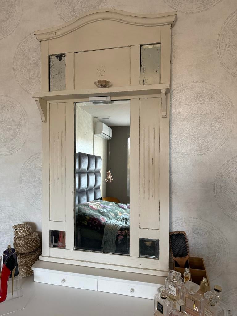 Brocante spiegel, Ophalen