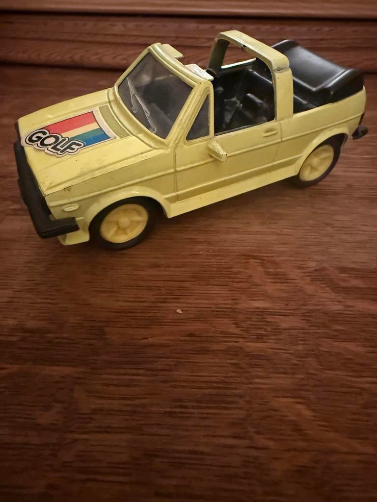 Vintage Speelgoedauto - Golf Cabriolet, Hobby en Vrije tijd, Modelauto's | 1:24, Ophalen of Verzenden, Zo goed als nieuw, Auto