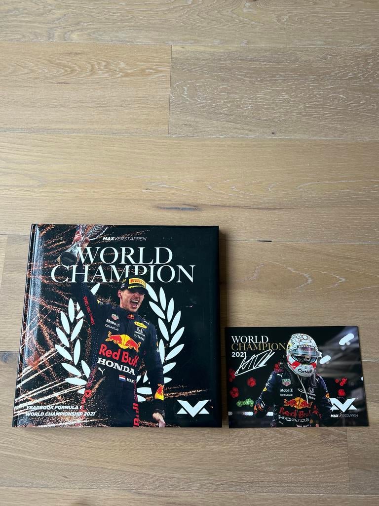 Max Verstappen World Champion Jaarboek 2021 + Foto, Ophalen of Verzenden, Zo goed als nieuw