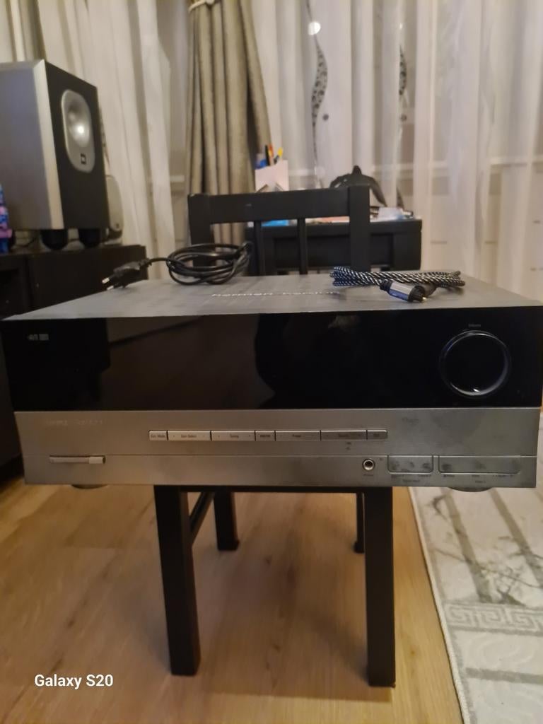 Harman Kardon AVR 137 receiver, Audio, Tv en Foto, Versterkers en Receivers, Ophalen of Verzenden, Gebruikt, Overige merken