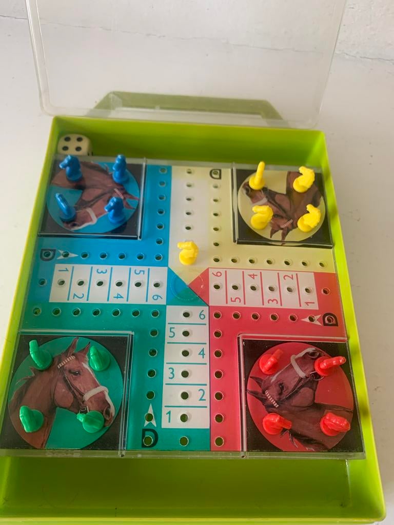 Paardenbordspel -  dada . Vintage, Ophalen of Verzenden, Gebruikt, Reisspel