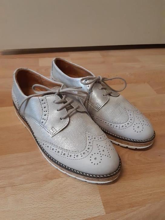 Nieuwe echt leren veterschoenen Nelson - Mt38, Kleding | Dames, Schoenen, Beige, Overige typen, Nieuw, Ophalen of Verzenden
