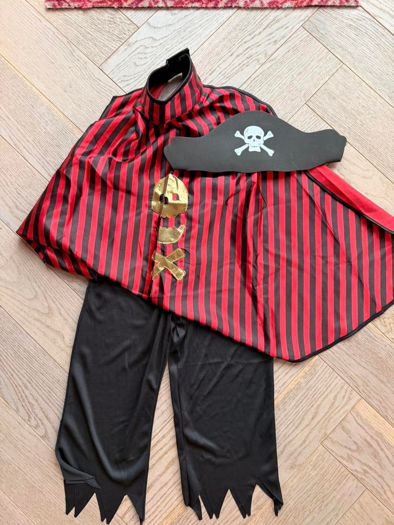 Piratenpak carnaval jongen 8-10 jaar, met cape, Ophalen of Verzenden, Zo goed als nieuw, 134 t/m 140, Jongen