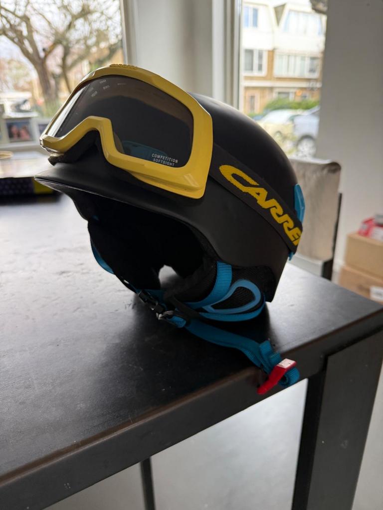 Skihelm met bril - Carrera, Overige merken, Overige typen, Ophalen of Verzenden, Zo goed als nieuw