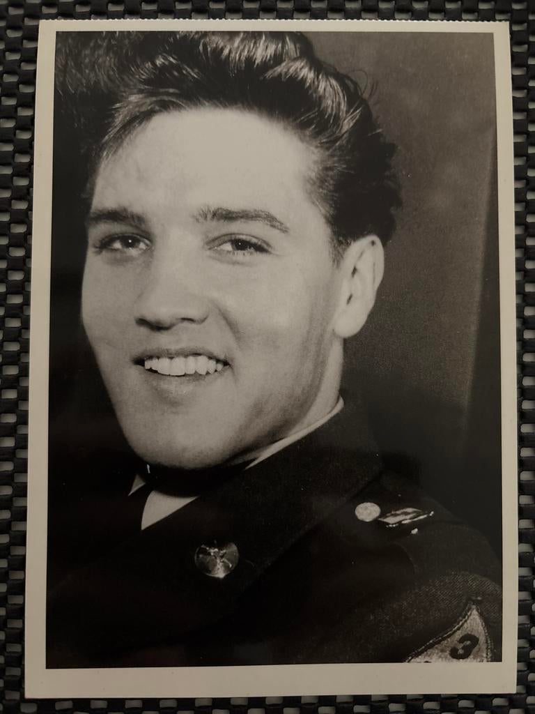 # 44 Briefkaart Elvis Presley 12 x 17 cm, Ophalen of Verzenden, Gebruikt, Foto of Kaart