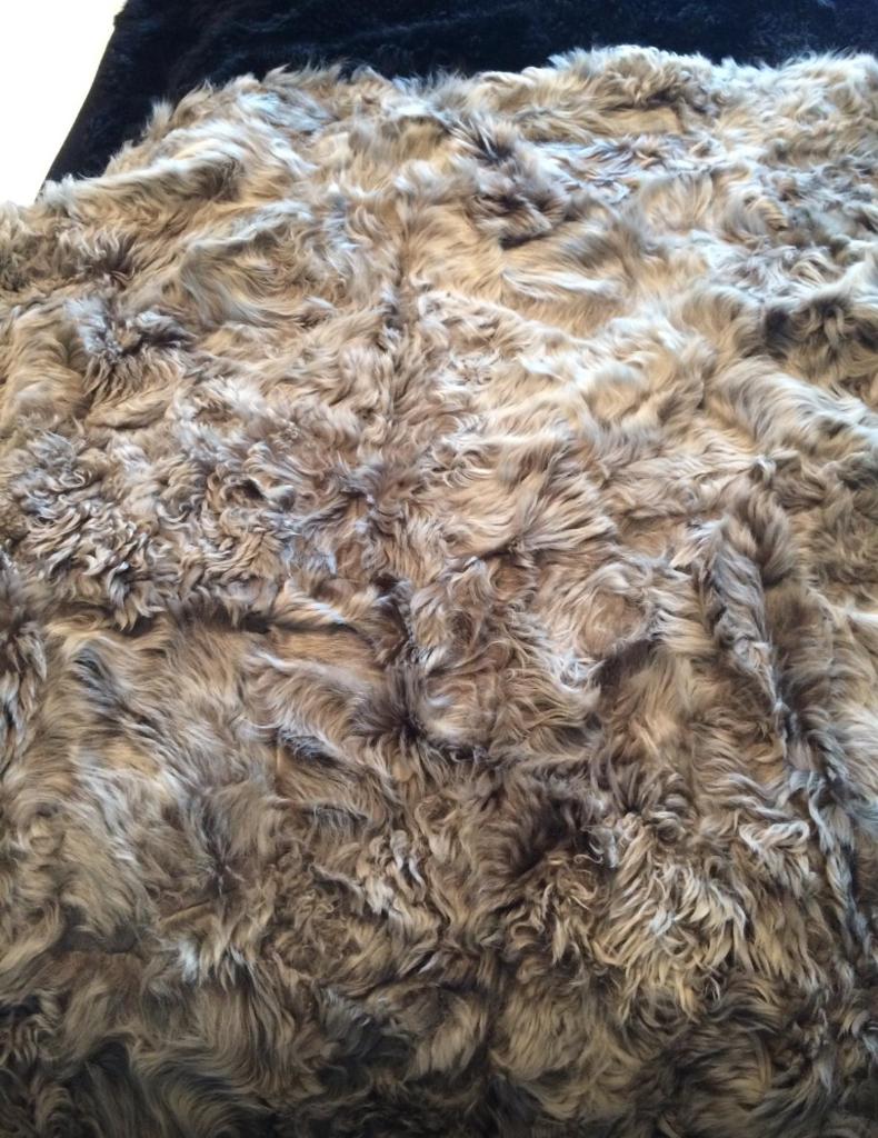 Plaid van bont, Ophalen, Zo goed als nieuw