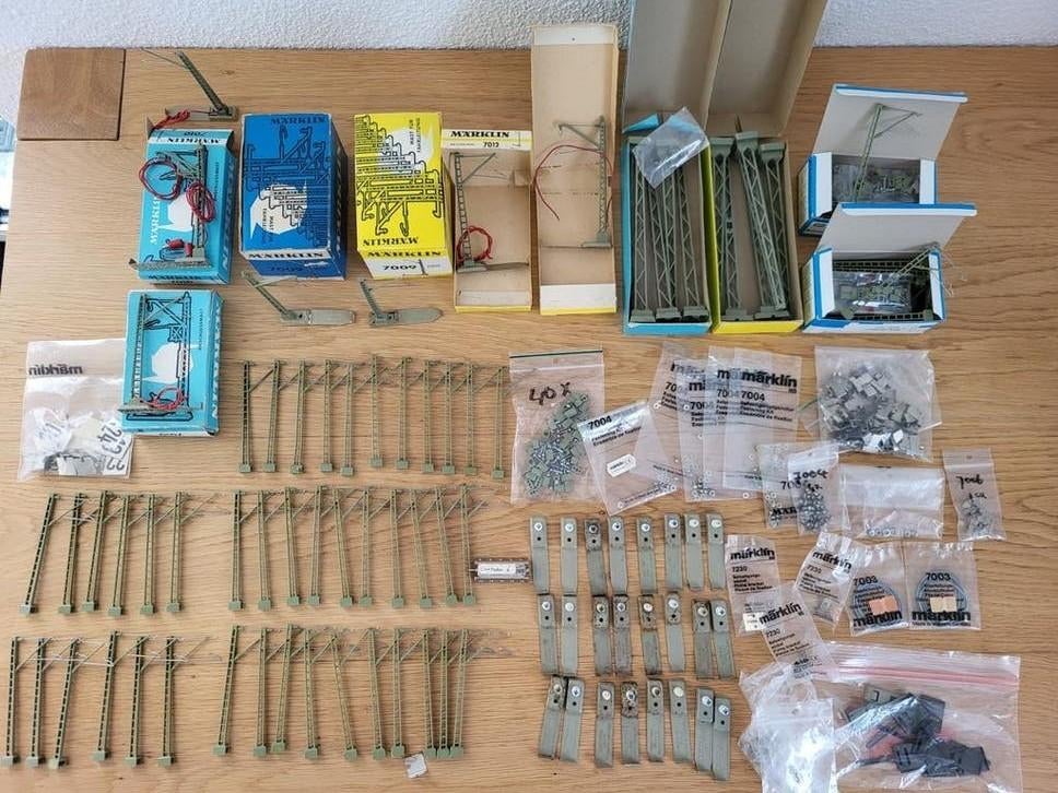 Märklin hoogspanningsmasten met toebehoren, Wisselstroom, Gebruikt, Rails, Ophalen of Verzenden