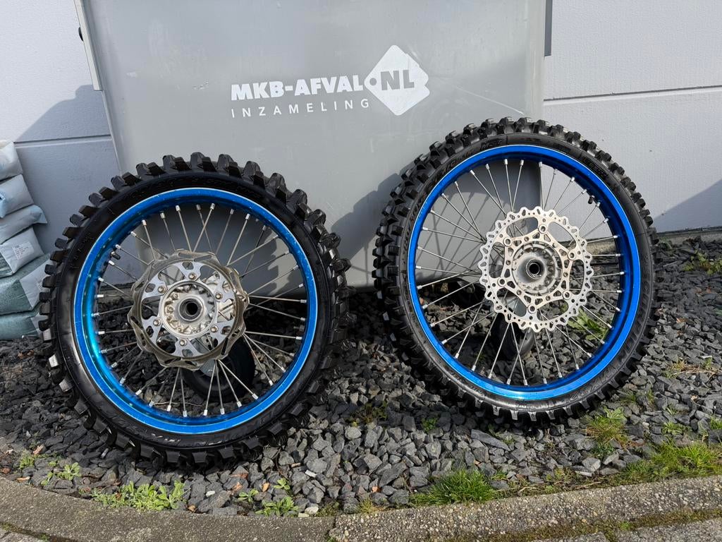 YAMAHA YZF 250 450 Wielen set banden, Ophalen, Gebruikt