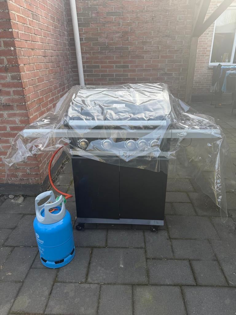 Patton Gasbarbecue met 4 branders en zijbrander, Tuin en Terras, Gasbarbecues, Zo goed als nieuw, Ophalen