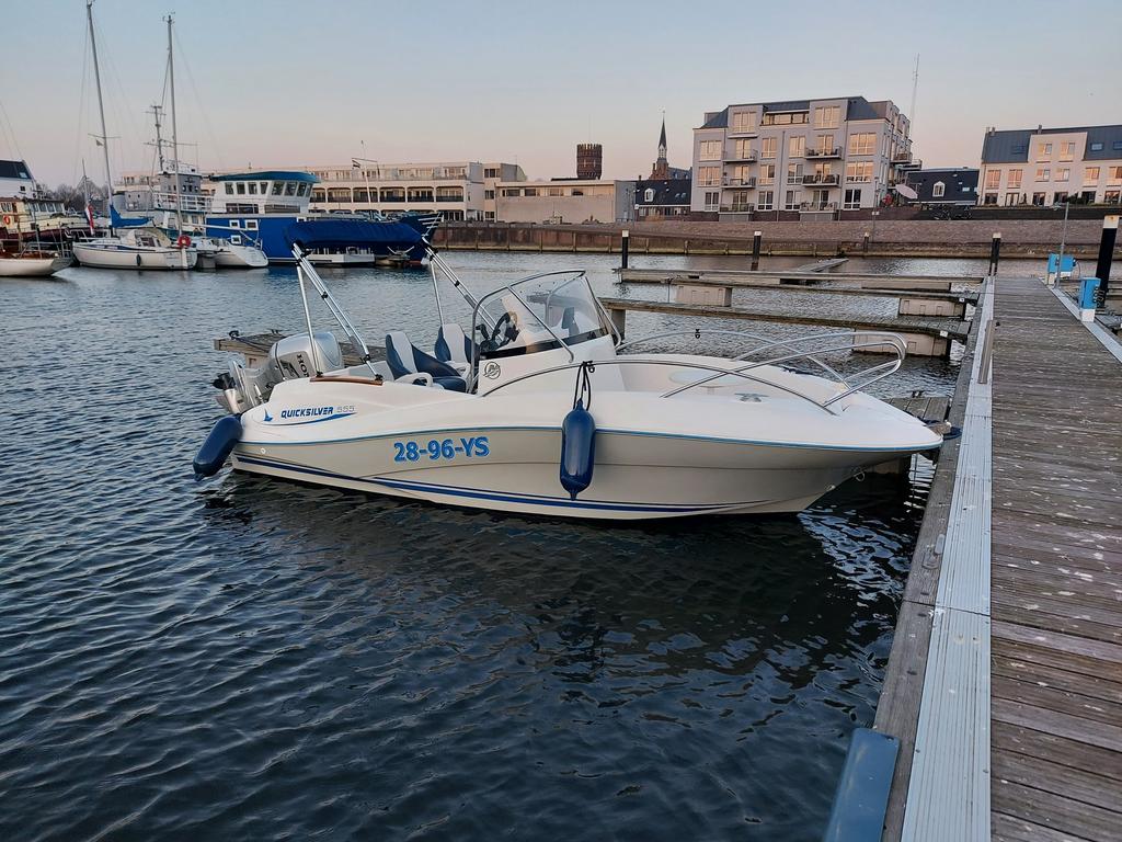 QuickSilver 555 Commander Honda 90PK, Watersport en Boten, Motorboten en Motorjachten, Gebruikt, 50 pk of meer, Ophalen of Verzenden