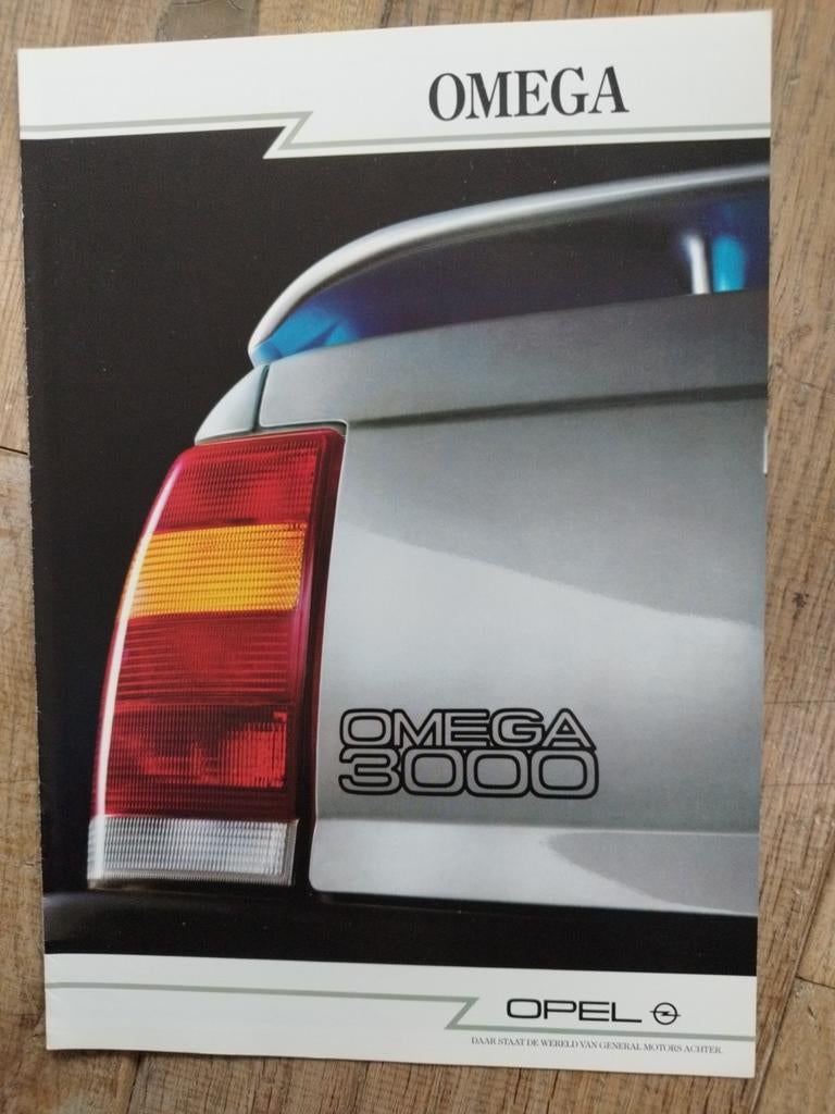 Opel Omega 3000 brochure uit 1987, Gelezen, Opel, Opel, Ophalen of Verzenden