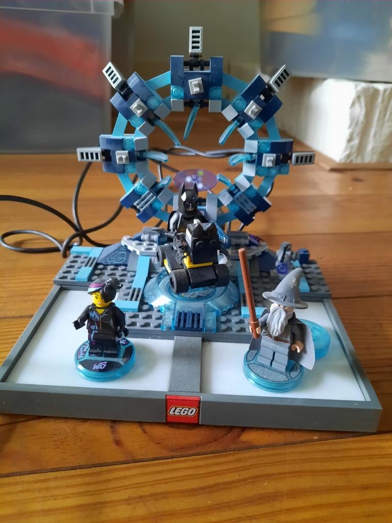 LEGO Dimensions portal + figuren, Ophalen, Zo goed als nieuw