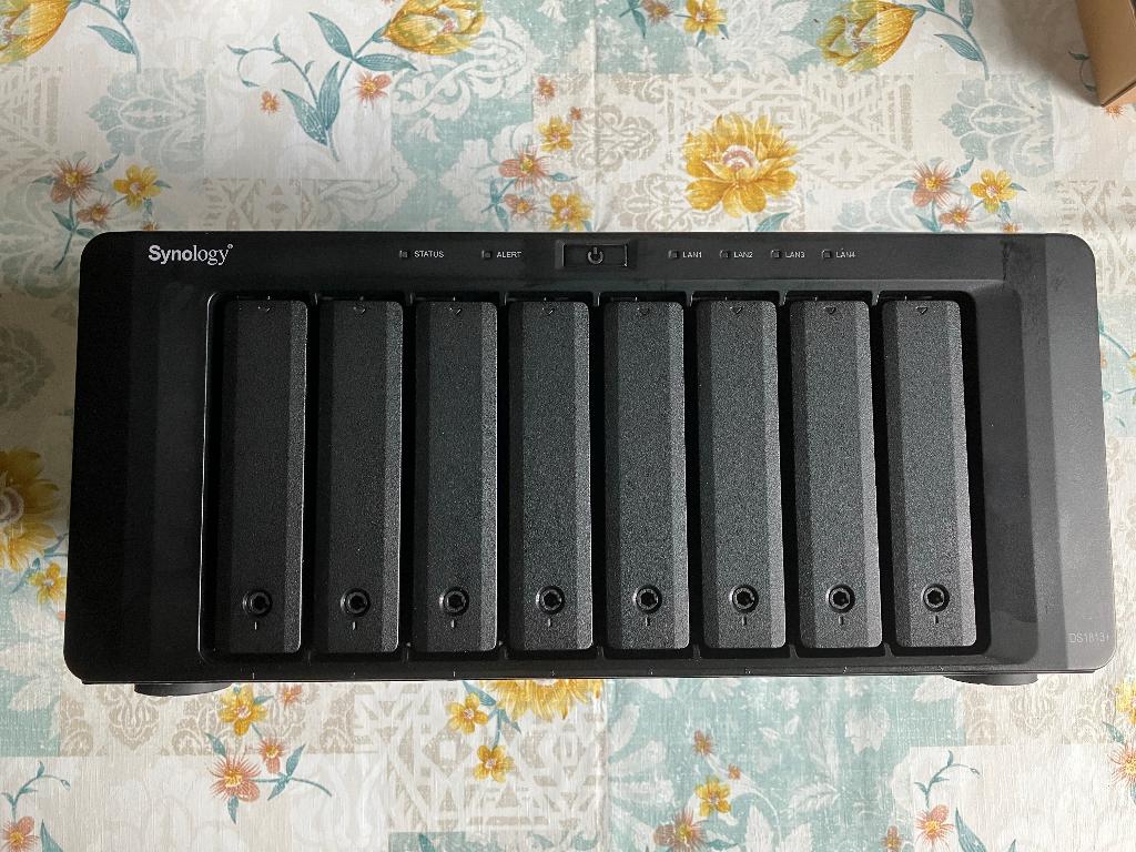 Synology DS1813+ 8 bay nas 4GB geheugen, Computers en Software, NAS, Ophalen, Gebruikt