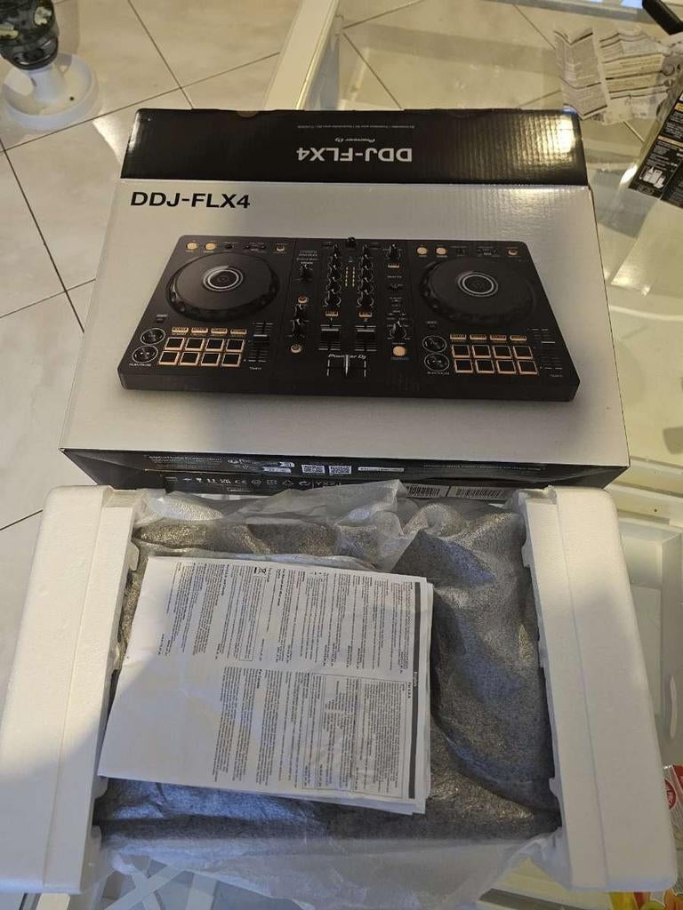 Pioneer DDJ-FLX4 DJ Controller - Zo goed als nieuw, Ophalen of Verzenden