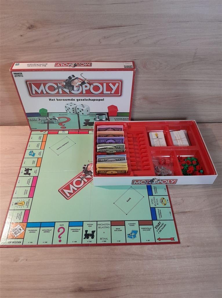 monopoly het beroemde gezelschapspel - s6237, Verzenden, Zo goed als nieuw