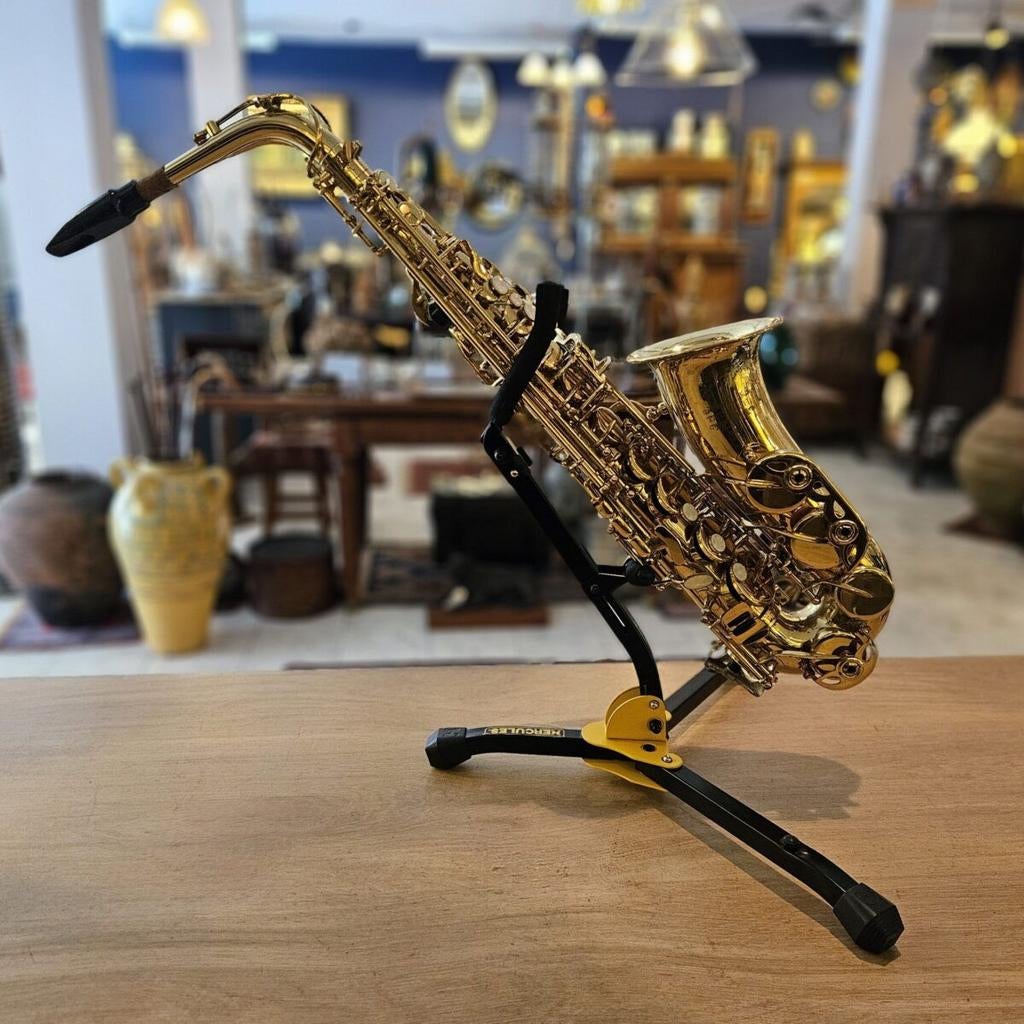 Thomann TAS-150 altsaxofoon met standaard, Muziek en Instrumenten, Blaasinstrumenten | Saxofoons, Ophalen of Verzenden, Gebruikt