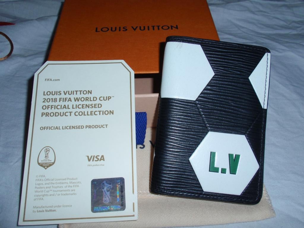 Louis Vuitton Fifa world cup wallet organizer origineel WK, Zwart, Zo goed als nieuw, Leer, Ophalen