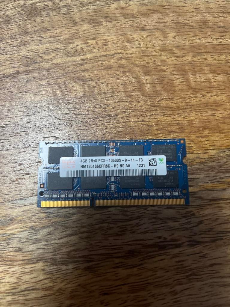 Hynix 4GB DDR3 RAM PC3-10600S Laptop Geheugen, Computers en Software, RAM geheugen, DDR3, Ophalen of Verzenden, Zo goed als nieuw