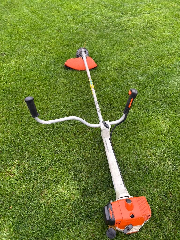 Stihl fs 350 bosmaaier, Tuin en Terras, Bosmaaiers, Ophalen, Zo goed als nieuw, 50 cm of meer, Benzine