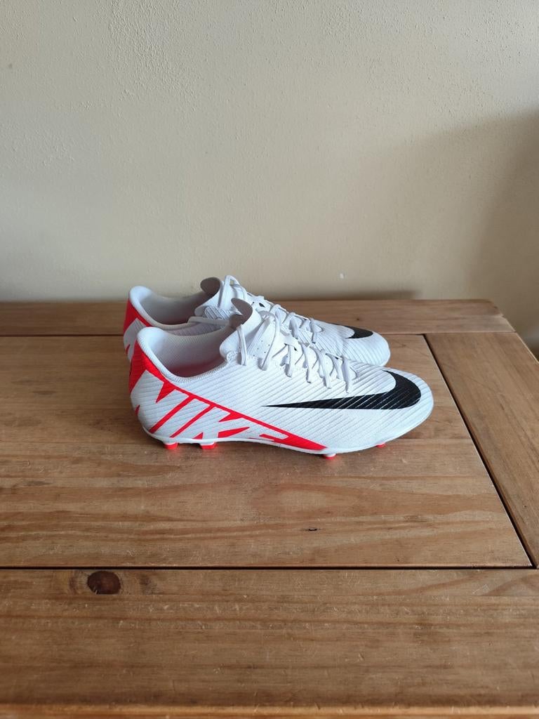 Nike voetbalschoenen maat 44,5, Ophalen of Verzenden, Zo goed als nieuw, Schoenen